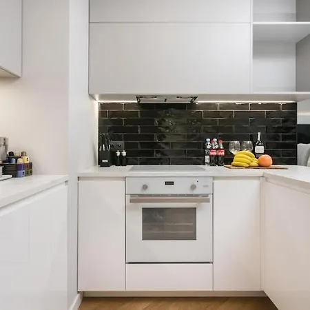 Business - Two Bedrooms - Mennica Residence&166 *