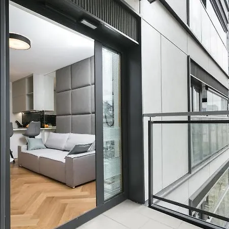アパート Business - Two Bedrooms - Mennica Residence&166 ワルシャワ